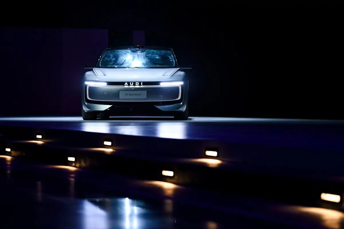 1758076962200242.jpg 2.jpg