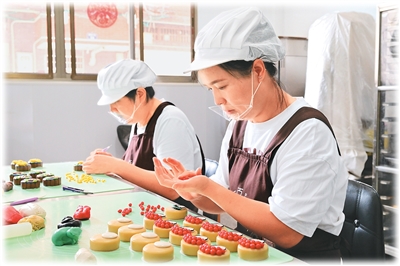 1758933471254806.jpg 3.jpg