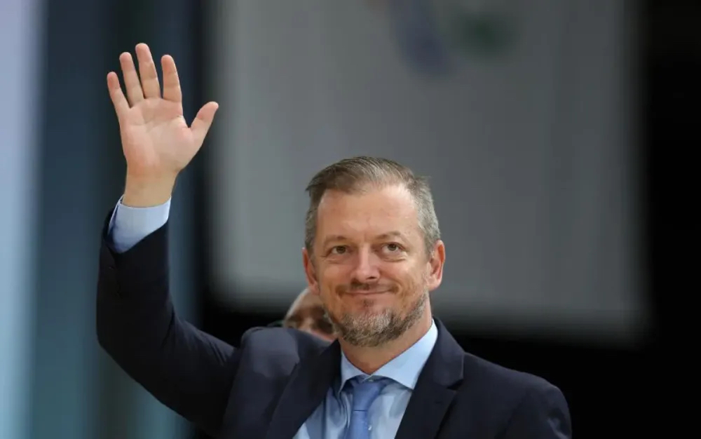 1759117386658519.jpg 3.jpg