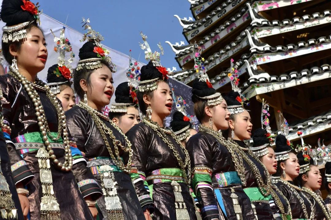 1760235227571789.jpg 3.jpg