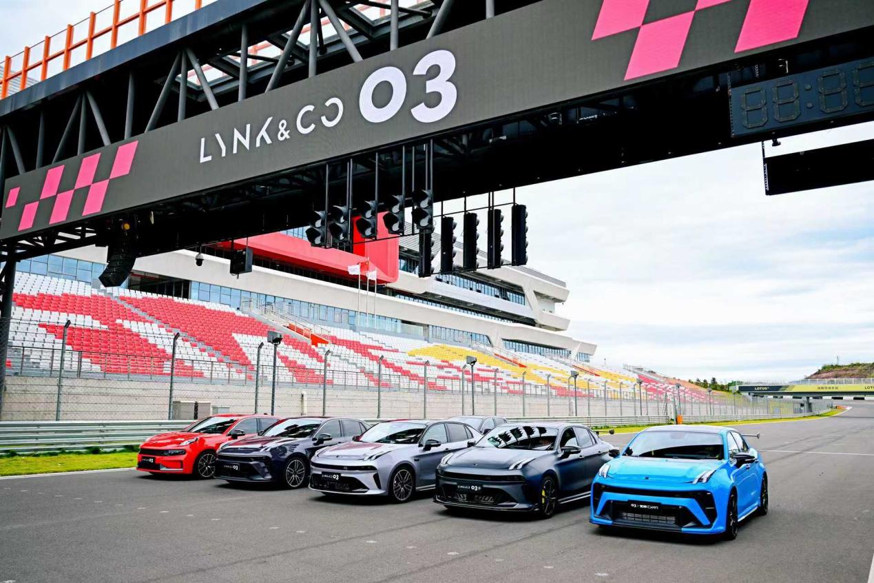 1761615204645507.jpg 4.jpg