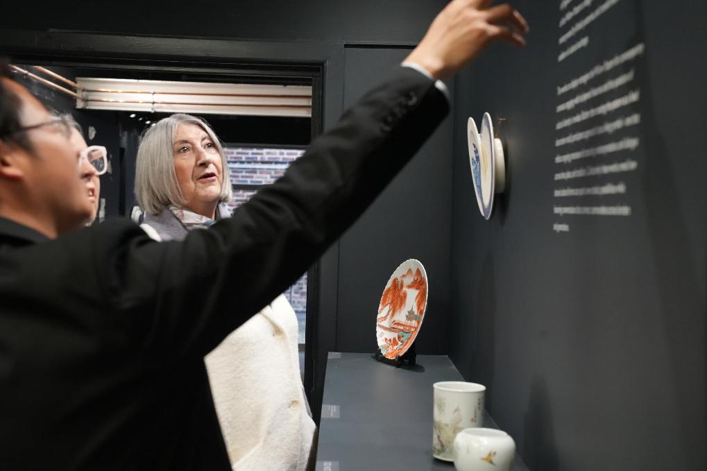 1764034744706547.jpg 3.jpg